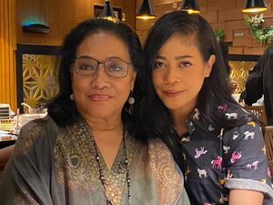 Kikan Cokelat Ungkap Keinginan Ibunda Sebelum Tutup Usia Kikan Cokelat Ungkap Keinginan Ibunda Sebelum Tutup Usia
