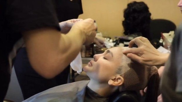 Luna maya dirias jadi Suzanna dalam film Malam Jumat Kliwon/Foto: Instagram/sorayaintercinefilms