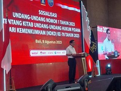 Geramnya Menteri Yasonna pada Cuitan Rocky Gerung pada 2020