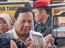 Ditanya soal Batas Usia Capres-cawapres, Prabowo Analogikan Slamet Riyadi