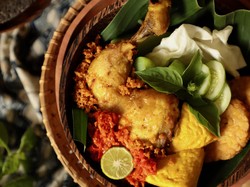Menu Ayam Penyet di Lima Negara Ini Harganya Selangit