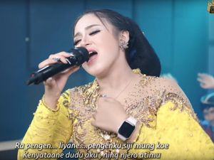 Lirik dan Terjemahan Lagu Campursari Niken Salindry Berjudul Dumes Lirik dan Terjemahan Lagu Campursari Niken Salindry Berjudul Dumes