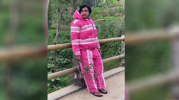 outfit kasur kapuk