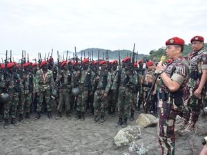 Danjen Kopassus ke Prajurit: Pendidikan Komando Langkah Awal Mengabdi Danjen Kopassus ke Prajurit: Pendidikan Komando Langkah Awal Mengabdi