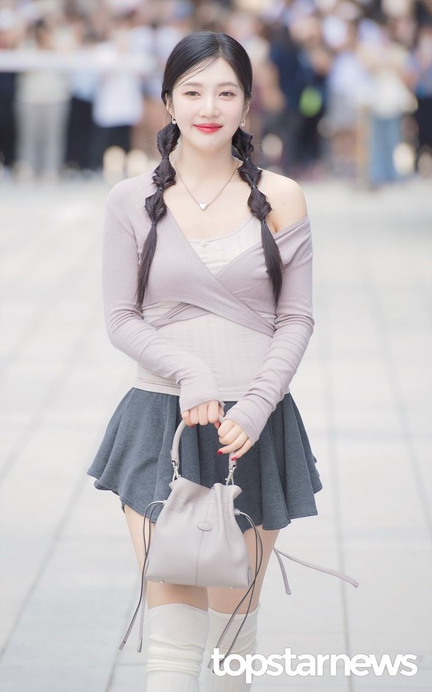 Potret Joy Red Velvet