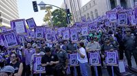 Ribuan Buruh Los Angeles Mogok Kerja Tuntut Keadilan
