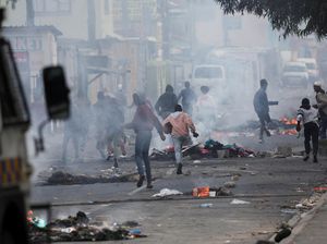 Lima Orang Tewas Buntut Rusuh Aksi Mogok Sopir Taksi di Cape Town