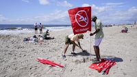 Situasi Terkini Pantai di New York Usai Turis Wanita Kritis Digigit Hiu