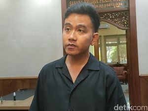 Gibran Ngaku Dicurhati Yenny Wahid Via WhatsApp soal Cawapres Anies Gibran Ngaku Dicurhati Yenny Wahid Via WhatsApp soal Cawapres Anies