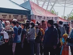 Warga Klaten Berburu Sembako Murah di Pameran Pembangunan Pertanian