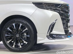 Segini Konsumsi BBM Toyota Alphard Hybrid, Irit Nggak?