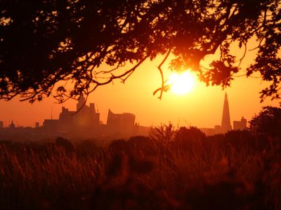 Semburat Sunrise Memukau dari London