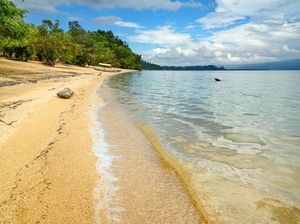 Danau Terbesar Ke-3 di Indonesia tapi Aksesnya Sulit Danau Terbesar Ke-3 di Indonesia tapi Aksesnya Sulit