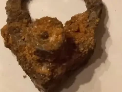 Horor Fosil Kerangka Bocah Disebut Vampir, Kakinya Tergembok!