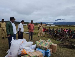 Papua Tengah Terdampak Bencana, Kapolri Salurkan 264,7 Ton Beras-1.500 Sembako