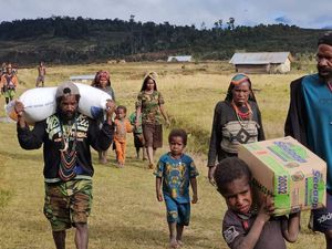 Pemerintah Bakal Bikin Jalan dan Perluas Bandara di Papua Tengah