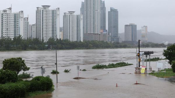 Korea Selatan Mulai Diterjang Banjir Imbas Topan Khanun