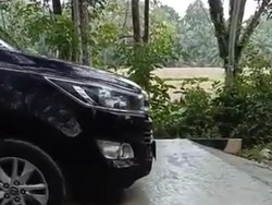 Heboh Mobil Dinas Terobos Jalan Baru Dicor di Sumsel, Ini Faktanya