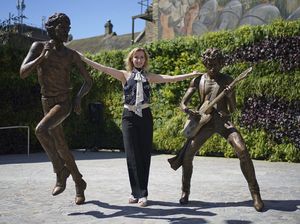 Patung Mick Jagger dan Keith Richards The Rolling Stones di Kampung Halaman Patung Mick Jagger dan Keith Richards The Rolling Stones di Kampung Halaman