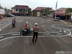 Trek Uji Diubah, Pemohon SIM C di Tasikmalaya Naik Signifikan Trek Uji Diubah, Pemohon SIM C di Tasikmalaya Naik Signifikan