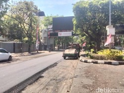 Penjelasan Bina Marga Soal Pengaspalan Berimbas Penutupan Jalan Raya Darmo