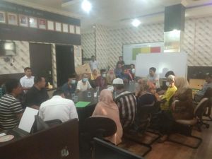 Polisi Tangguhkan Penahanan 6 Tersangka Senpi Ilegal di TN Ujung Kulon Polisi Tangguhkan Penahanan 6 Tersangka Senpi Ilegal di TN Ujung Kulon