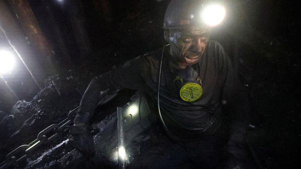 Potret Aktivitas Penambang Batu Bara di Donetsk Ukraina