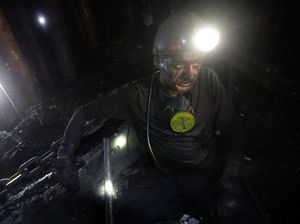 Potret Aktivitas Penambang Batu Bara di Donetsk Ukraina