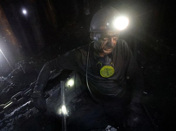 Potret Aktivitas Penambang Batu Bara di Donetsk Ukraina