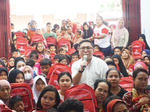 Ratusan Siswa Terima Beasiswa PIP