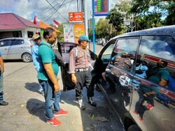 Bule Rusia Ditemukan Teler di Mobil, Akhirnya Diamankan Polisi