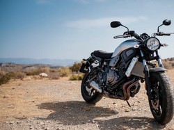 Cara Mengendarai Motor Kopling untuk Pemula dan Kelebihannya Dibanding Matic