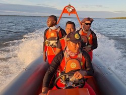 Long Boat Bawa 7 Penumpang Terbalik Diterjang Ombak di Asmat, 1 Orang Hilang