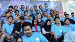 Foto-foto Zulkifli Hasan Main Bola Lawan Kaesang