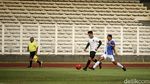Foto-foto Zulkifli Hasan Main Bola Lawan Kaesang
