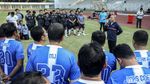 Foto-foto Zulkifli Hasan Main Bola Lawan Kaesang