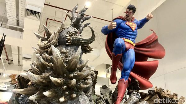 Berkunjung ke Galeri Patung Superhero Terbesar di Asia