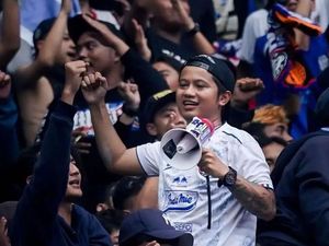 Duka Berlipat di HUT ke-36 Singo Edan, Dirigen Aremania Yonesa Meninggal Duka Berlipat di HUT ke-36 Singo Edan, Dirigen Aremania Yonesa Meninggal