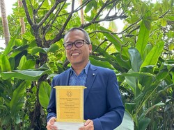 Eka Kurniawan Raih Penghargaan S.E.A Write Award dari Kerajaan Thailand