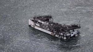 Kebakaran Hutan di Hawaii, Boat Ini Ikut Hangus