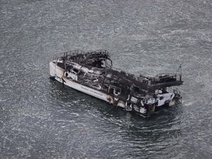 Kebakaran Hutan di Hawaii, Boat Ini Ikut Hangus Kebakaran Hutan di Hawaii, Boat Ini Ikut Hangus
