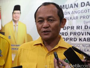 Usung Khofifah, Golkar Larang Kadernya Cawagub Risma Pakai Atribut Partai Usung Khofifah, Golkar Larang Kadernya Cawagub Risma Pakai Atribut Partai