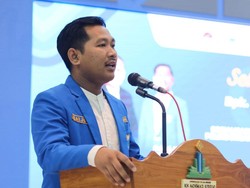 PMII Jatim Kritik Demonstran Tolak Rocky Gerung, Singgung soal Jokowi