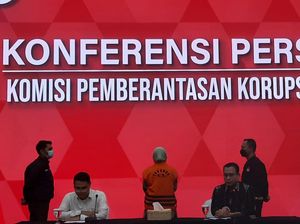 KPK Tahan Eks Kepala BP Tanjungpinang Tersangka Korupsi Cukai Rokok KPK Tahan Eks Kepala BP Tanjungpinang Tersangka Korupsi Cukai Rokok