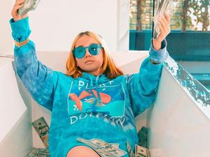 Kabar Terbaru Rapper Cilik Lil Tay, Kini Tuduh Ayah Palsukan Kematiannya Kabar Terbaru Rapper Cilik Lil Tay, Kini Tuduh Ayah Palsukan Kematiannya