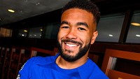 Sayangnya, Reece James punya riwayat cedera. Musim lalu, James absen di 26 laga gegara cedera hamstring, lutut, dan otot (Internet/oddsbible)