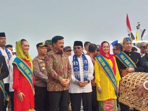 Menteri ATR Bagikan 386 Sertifikat Tanah di Pulau Panggang