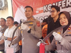 Polisi Tangkap 11 Pelajar Hendak Tawuran di Kota Bogor, Golok-Pedang Disita