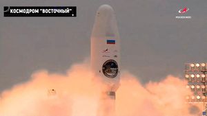 Potret Luna-25 Rusia Meluncur ke Bulan