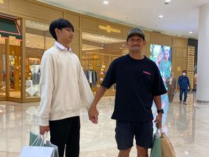 Bangganya Ibnu Jamil Sang Putra Dikukuhkan Jadi Paskibraka Kota Jaksel 2023 Bangganya Ibnu Jamil Sang Putra Dikukuhkan Jadi Paskibraka Kota Jaksel 2023
